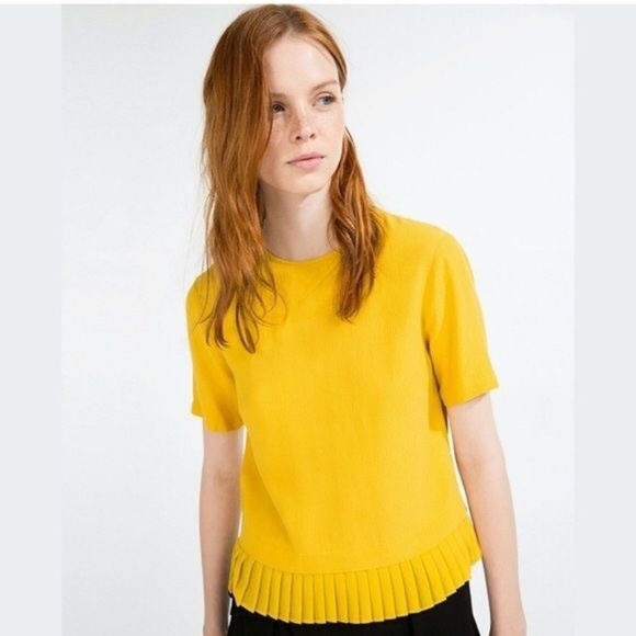 Zara Tops - Zara Yellow Pleated Hem Top